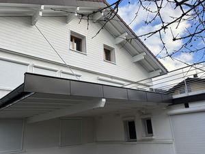 Annecy-le-Vieux appartement 79 m2 avec terrasse 49 m2 dans un petite copropriété à deux pa