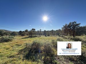 Terrain constructible en lotissement à Fox-Amphoux 913.59m2
