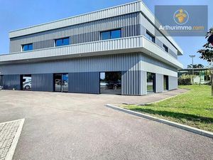 À LOUER – Local d’activité de 441 m² – Zone commerciale de Bourgoin-Jallieu