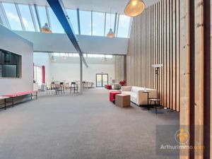 À Vendre : Espace Événementiel Polyvalent – Idéal Réunions et Séminaires