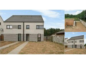 Maison à vendre à Oostmalsesteenweg 54 Emblem (RBU81272)