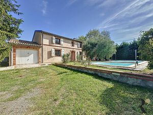 Sainte Foy d'Aigrefeuille Maison T5 de 136 m² avec piscine  terrain 1050 m²