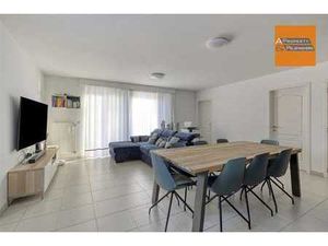 Appartement rdc avec grand jardin  2 chambres et 2 parkings