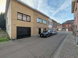 Agréable et spacieuse maison 3 façades en plein centre