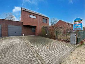 Maison 3 façades récente en état impeccable