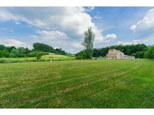 Propriété sur 1 7ha  cadre verdoyant  SANS VIS-À-VIS