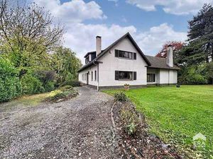 VILLA DE PLAIN-PIED AVEC ETAGE DANS LE DOMAINE 1815