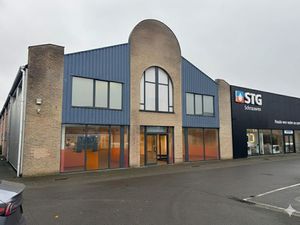 Bien professionnel à louer à Zandhoven € 8.100 (LI1YP) - DG Real Estate | Zimmo