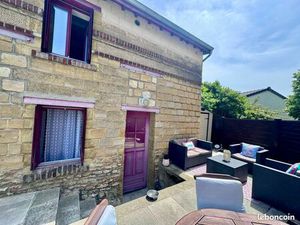 Maison individuelle Cergy Village  2p  terrasse  parking