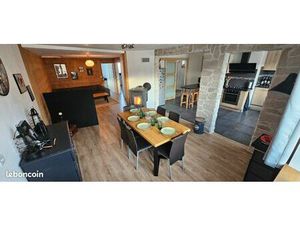 Maison rénovée  potentiel d'agrandissement  proche frontière suisse