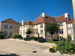 Langres centre Appartement F4 de 120m2