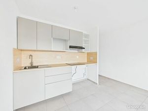 Studio 1 pièce 29 m²