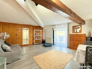 T1 meublé 26 m2 - rénové- Tullins centre - petit immeuble