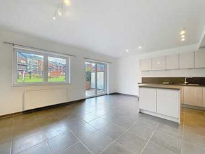 Rez-de-chaussée avec terrasse et jardin au centre-ville