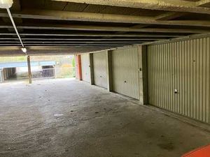 Garage fermé à louer près de l'Hôpital Saint-Luc