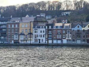 Magnifique maison en bord de Meuse dans le centre de Dinant 