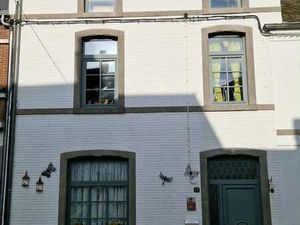 Maison de maître dans le centre de Walcourt