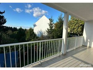 Loue F4 récent 135m2 Parking privé   Balcon  Cuisine équipée