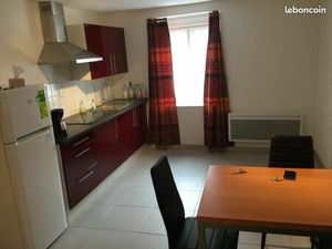 Grand studio meublé proche centre ville