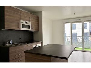 Location appartement  58.33 m² T-3 à Noisy-le-Grand  1 200 €