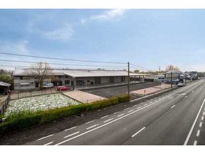 Unité PME de 240 m² à louer à Kuurne