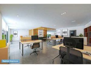 Espace commercial central de 300 m² à Ham avec parking.