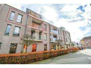 Appartement ensoleillé de 2 chambres à coucher au cœur de Bo