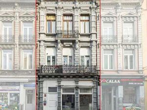 Immeuble (commerce + 3 studios) - revenu locatif 3370€/mois!