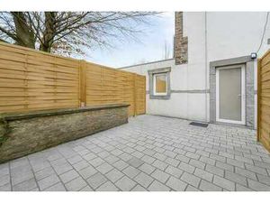 Appartement 1 chambre avec terrasse rénové en 2024.