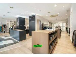 Bien commercial polyvalent avec habitation à vendre dans un…