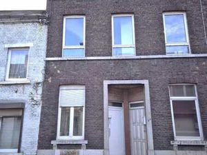 Maison d'habitation avec jardin  4 chambres