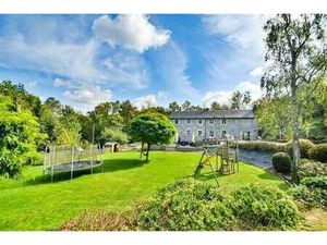 Magnifique propriété entièrement rénovée sur 72 ares de terr