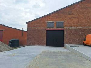 Entrepôt d'environ 620m² à louer à Lendelede