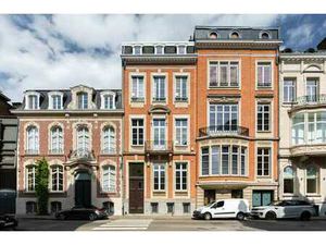 Villa citadine unique avec piscine