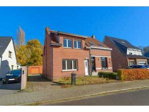 TE RENOVEREN HOB MET 2 SLK  GARAGE EN TUIN!