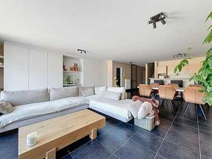 Grand appartement avec jardin privé.