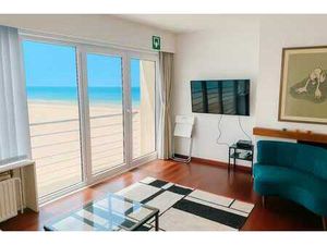 Appartement te huur met zijdelings Zeezicht in Oostende