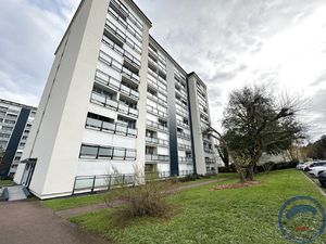 Beau Type 1 proche facultés