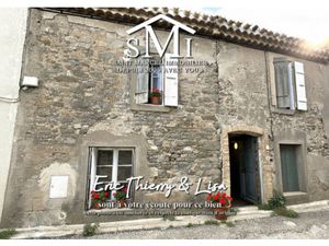 Maison de village à rénover !