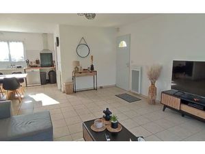 Location appartement  70 m² T-3 à Vic-en-Bigorre  700 €