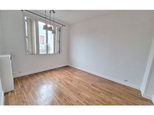 Location appartement  42.17 m² T-2 à Villemomble  880 €