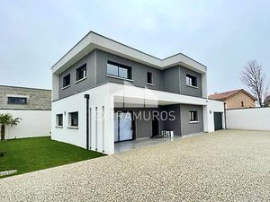 Maison contemporaine de 178 m2 à Grigny
