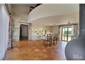 MAISON À VENDRE DE 9 PIÈCES DE 200 00 M²