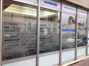 Pied d'immeuble au coeur de Bezons -