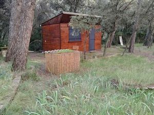 Terrain avec bungalow