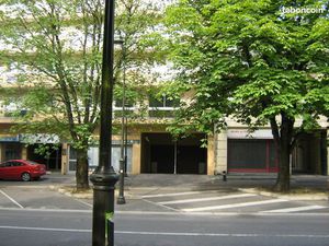 LOUE PARKING en sous sol résidence