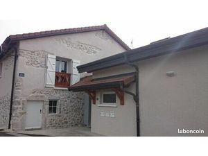 A louer joli studio meublé  au calme