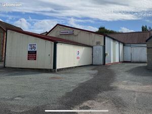 Bâtiment atelier  stockage  entrepôt  bureau 320m