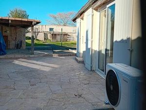 Maison à louer avec Jardin Saint-Xandre (17)