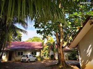 Maison à louer sur un terrain